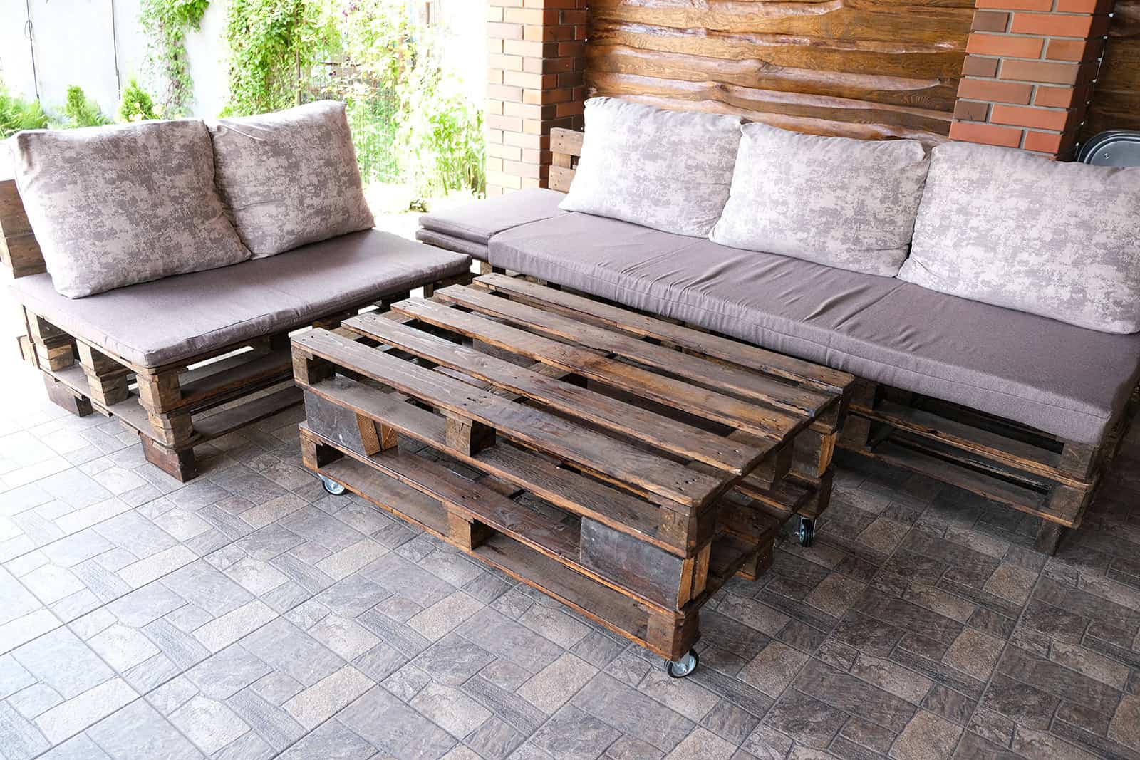 Top 5 Upcycled Garden Furniture Ideas